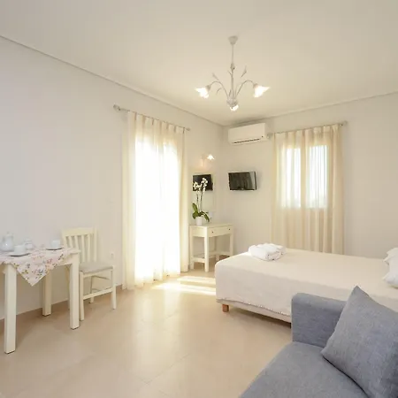 Perla Aparthotel 2*
