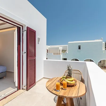 Perla Aparthotel 2*
