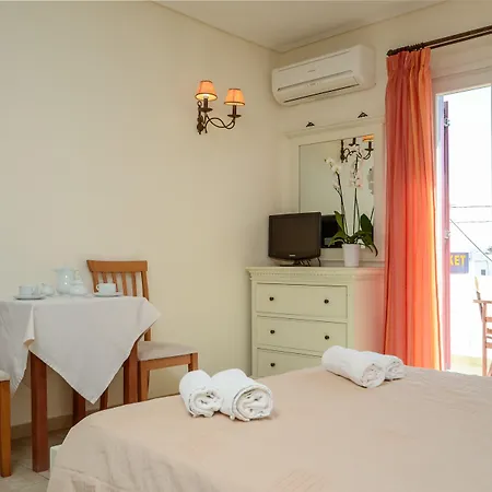 Perla 2* Agios Prokopios (Naxos)